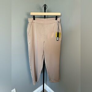 NWT One5One Pull On Tan Ankle‎ Length Pants Size S